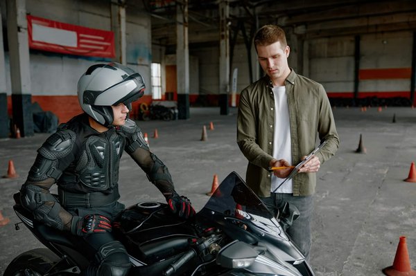 Assurance moto : conseils pour trouver le meilleur contrat